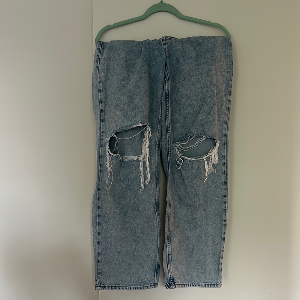 Good American Distressed Jeans